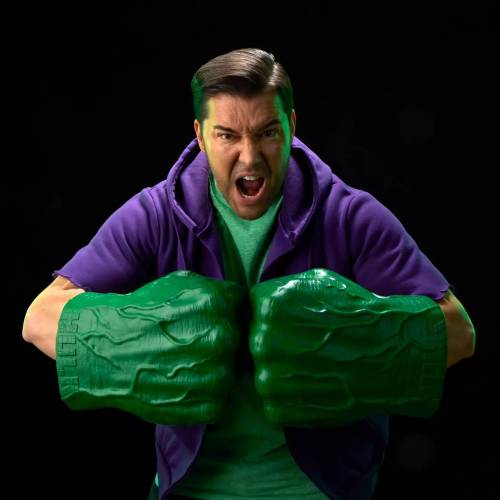Hasbro - MARVEL - Hulk Fist - Replica Legend Series 1/1