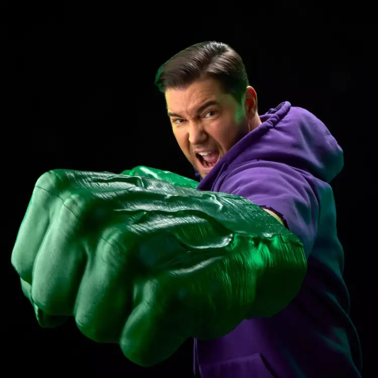 Hasbro - MARVEL - Hulk Fist - Replica Legend Series 1/1