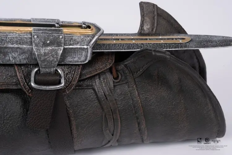PureArts - ASSASSIN'S CREED BLACK FLAG - Edward Hidden Blade - Replica 1/1