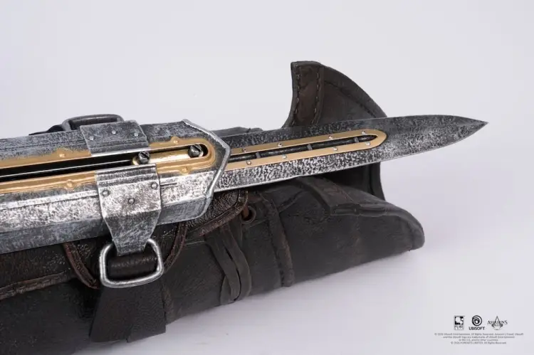 PureArts - ASSASSIN'S CREED BLACK FLAG - Edward Hidden Blade - Replica 1/1